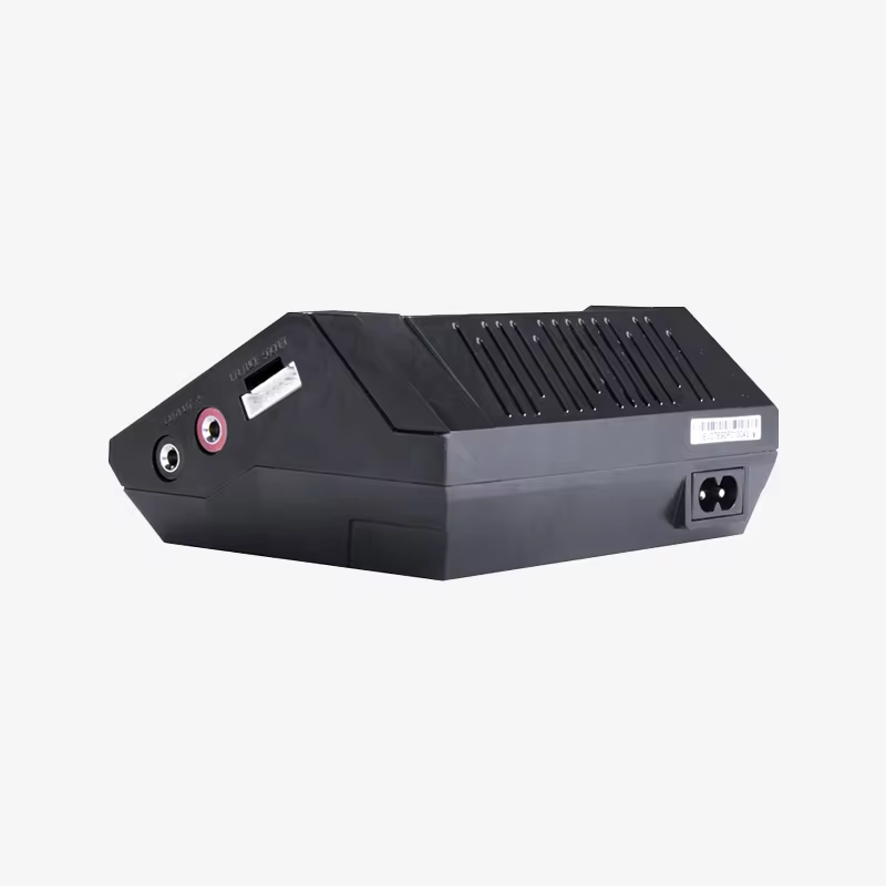 Caricabatterie Intelligente EV - Drone Battery Charger recensione e prezzo